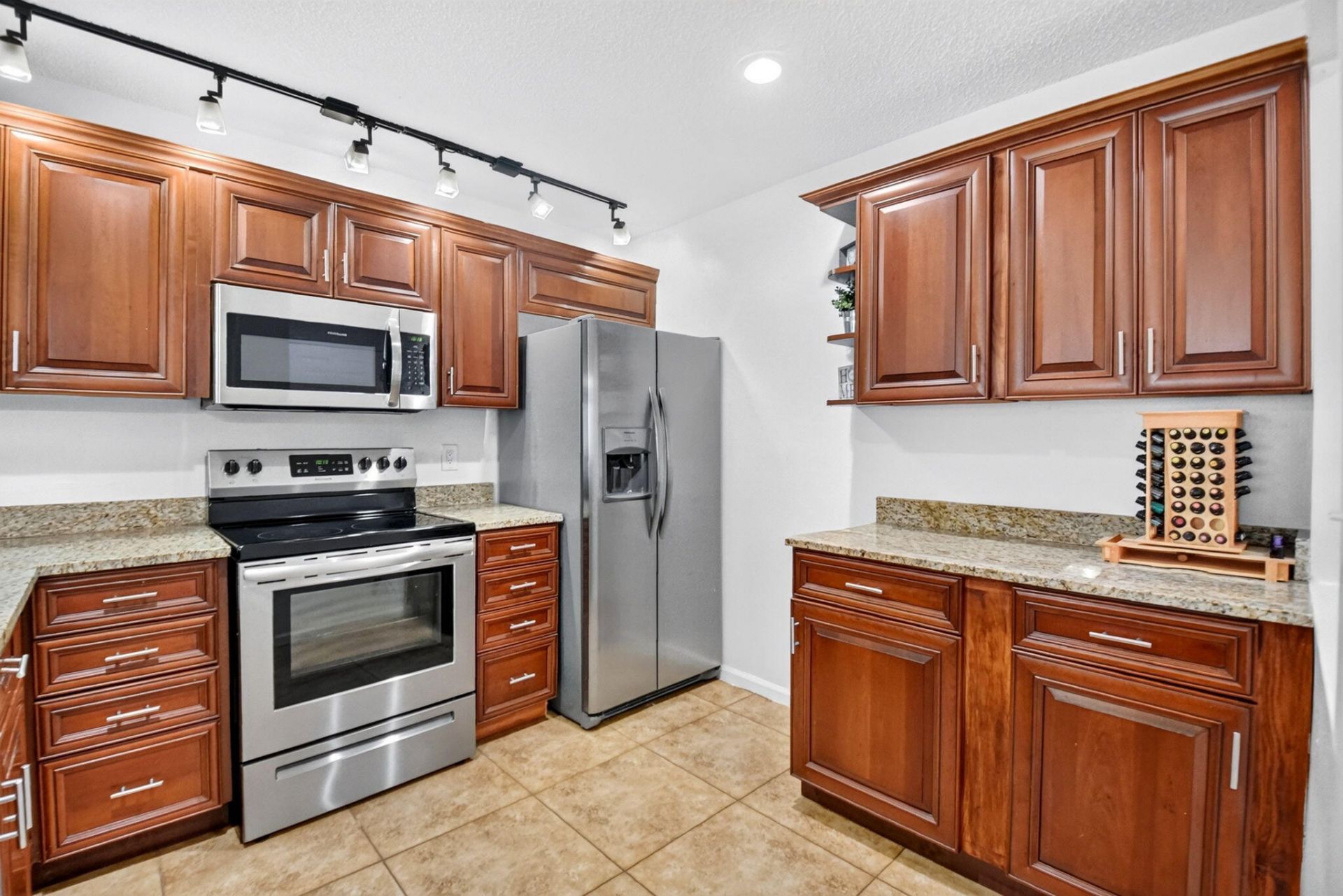 1633 Woodbridge Lakes Circle, Unit 1633, West Palm Beach, FL 33406 Photo