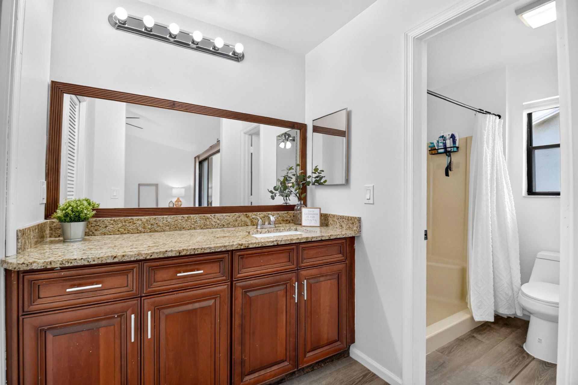 1633 Woodbridge Lakes Circle, Unit 1633, West Palm Beach, FL 33406 Photo