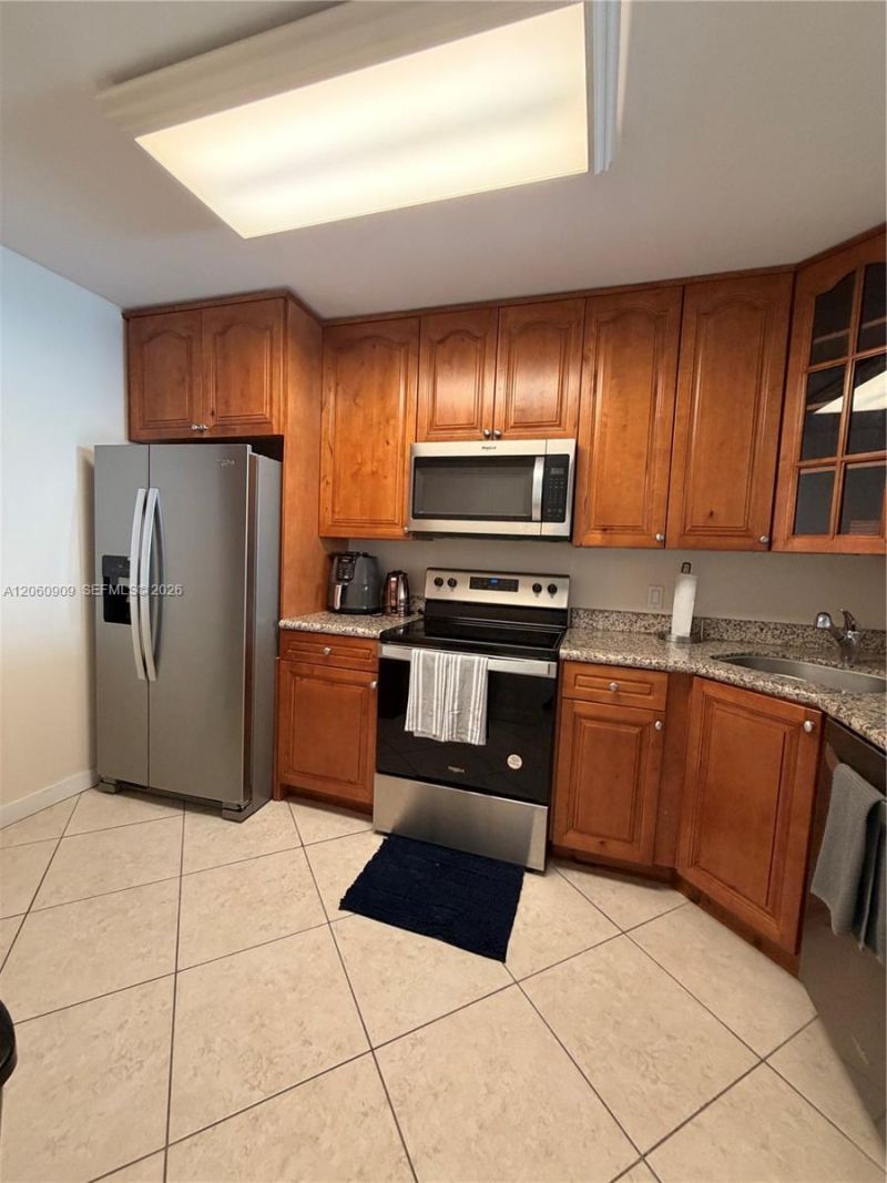 3375 N Country Club Dr, Unit 602, Aventura, FL 33180 Photo