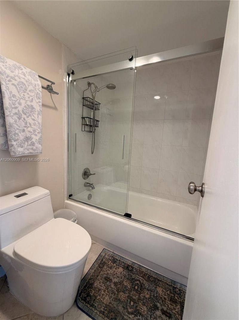3375 N Country Club Dr, Unit 602, Aventura, FL 33180 Photo
