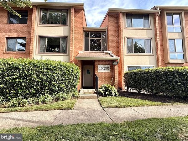 10200 BUSHMAN DRIVE, Unit 104, OAKTON, VA 22124