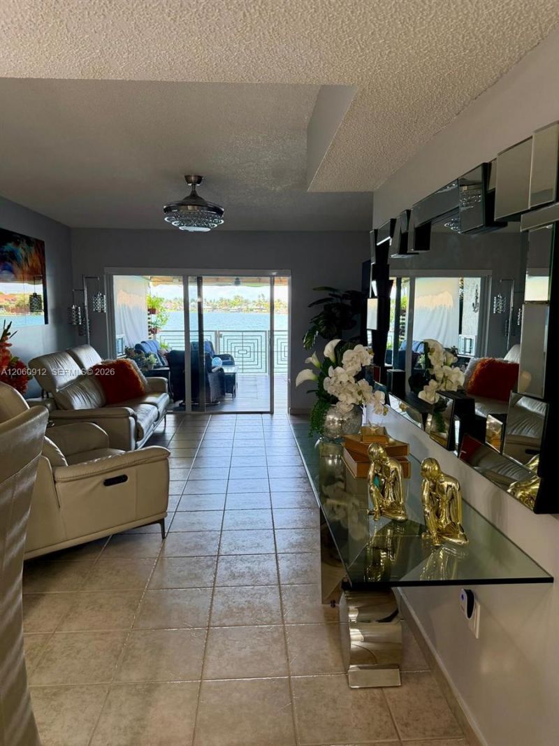 12556 NW 11th Ln , Unit 1711, Miami, FL 33182 Photo