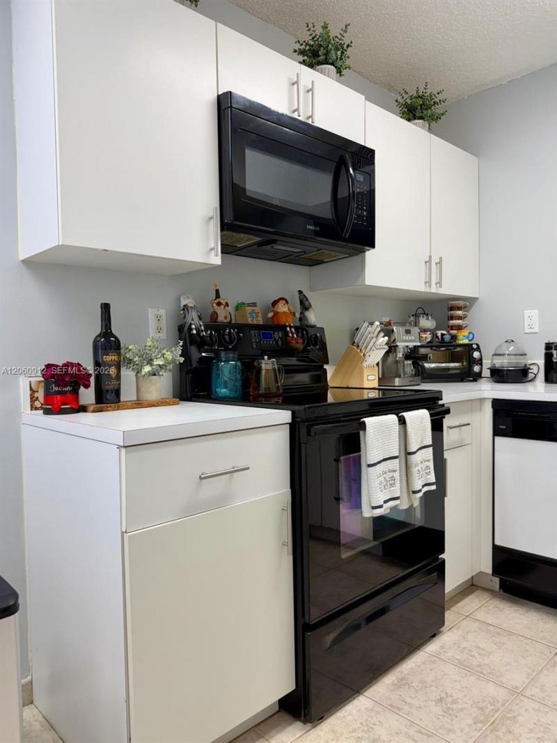 12556 NW 11th Ln , Unit 1711, Miami, FL 33182 Photo