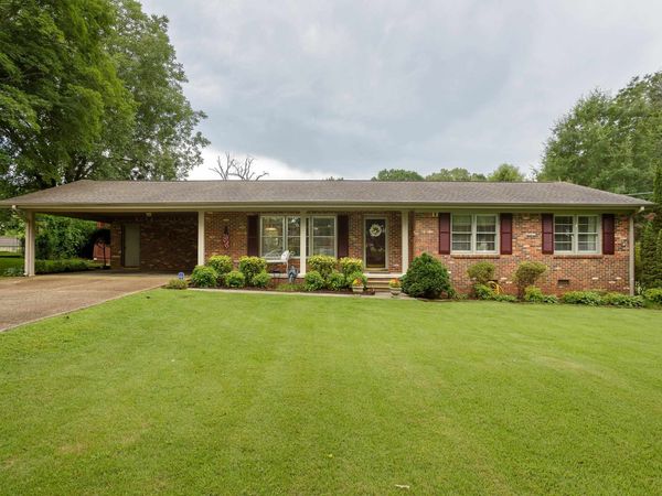 228 Duncan St, Russellville, AL 35654