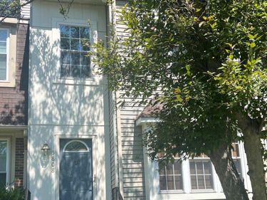5808 WATERDALE COURT, CENTREVILLE, VA 20121