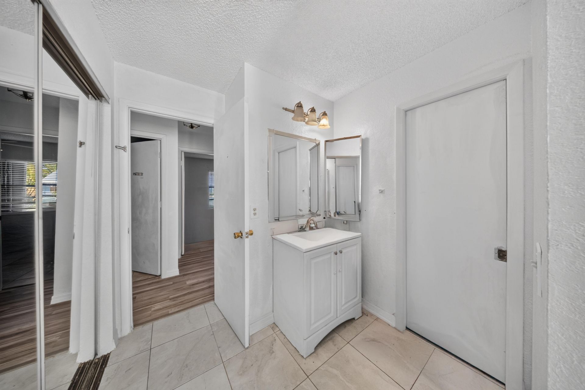 1462 SE North Balcourt Court Se, Port Saint Lucie, FL 34952 Photo