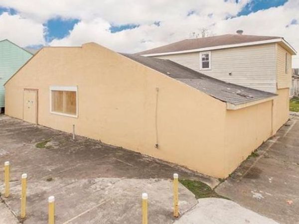 2334 MARTIN L KING Boulevard , New Orleans, LA 70113