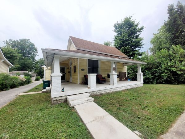 232 N East Street, Plainfield, IN 46168