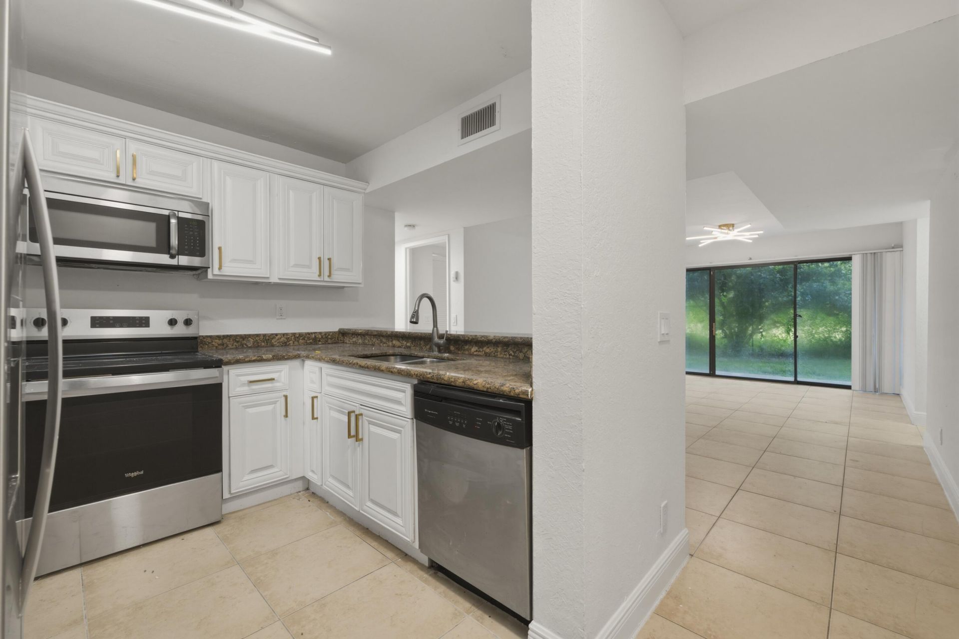 1581 Windorah Way, Unit B, West Palm Beach, FL 33411 Photo