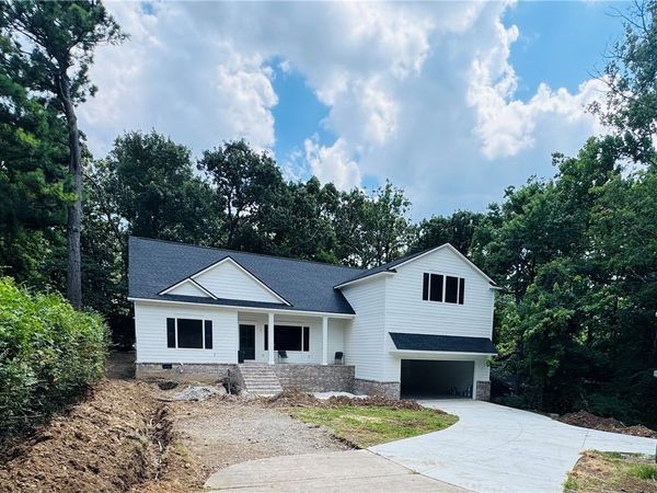 409 Patricia Lane , Fayetteville, AR 72703