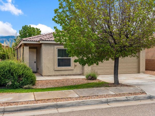 806 Vargas Drive, Bernalillo, NM 87004