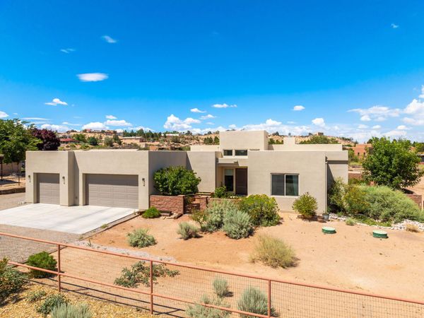 1200 Alamos Road, Corrales, NM 87048