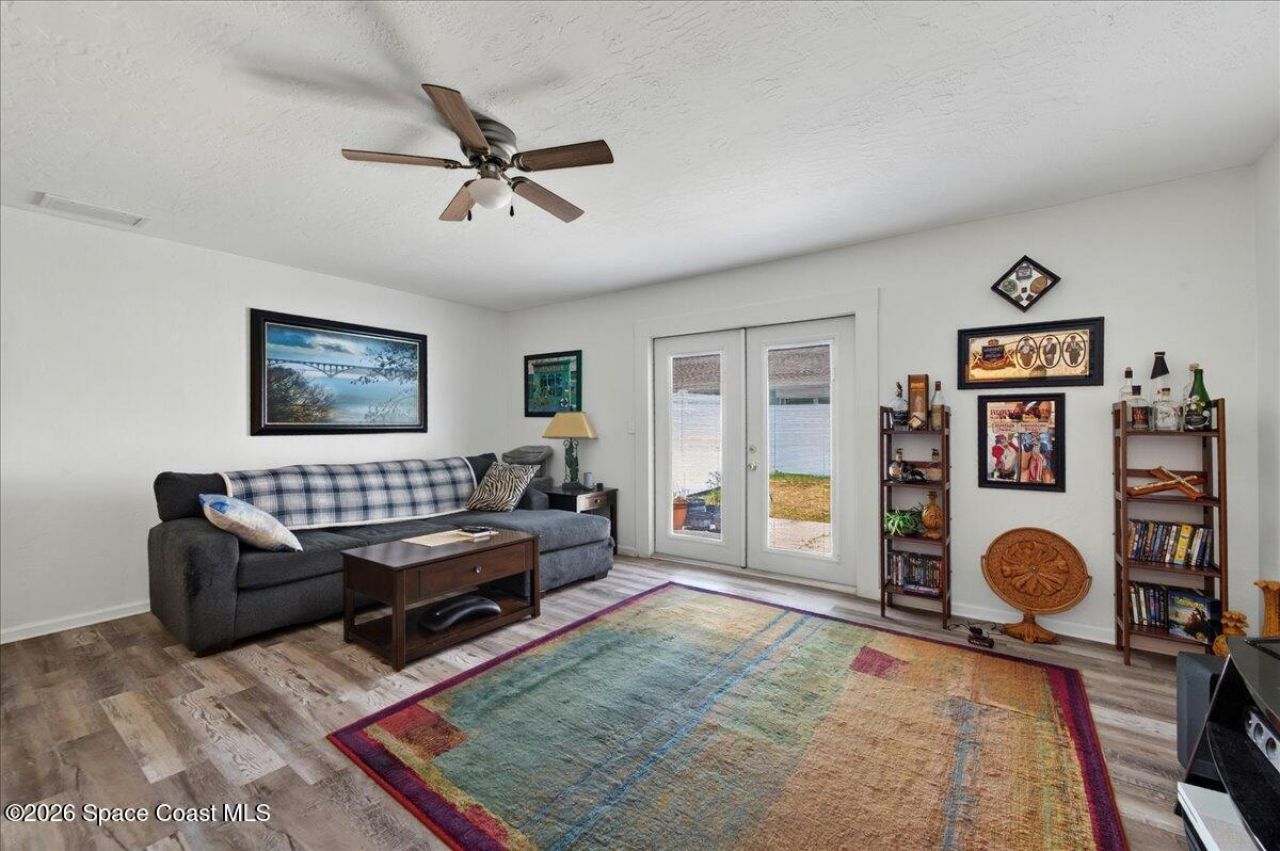 841 E 14th Avenue , New Smyrna Beach, FL 32169 Photo