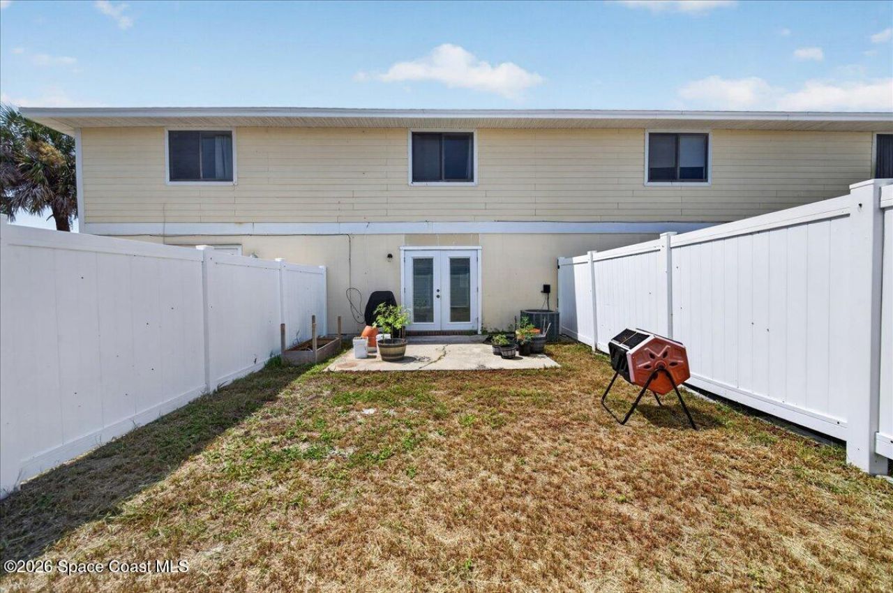 841 E 14th Avenue , New Smyrna Beach, FL 32169 Photo
