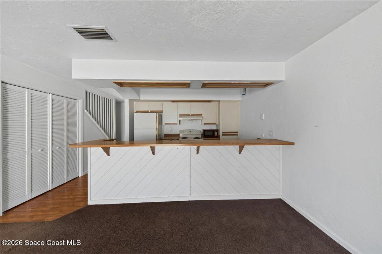 841 E 14th Avenue , New Smyrna Beach, FL 32169 Photo
