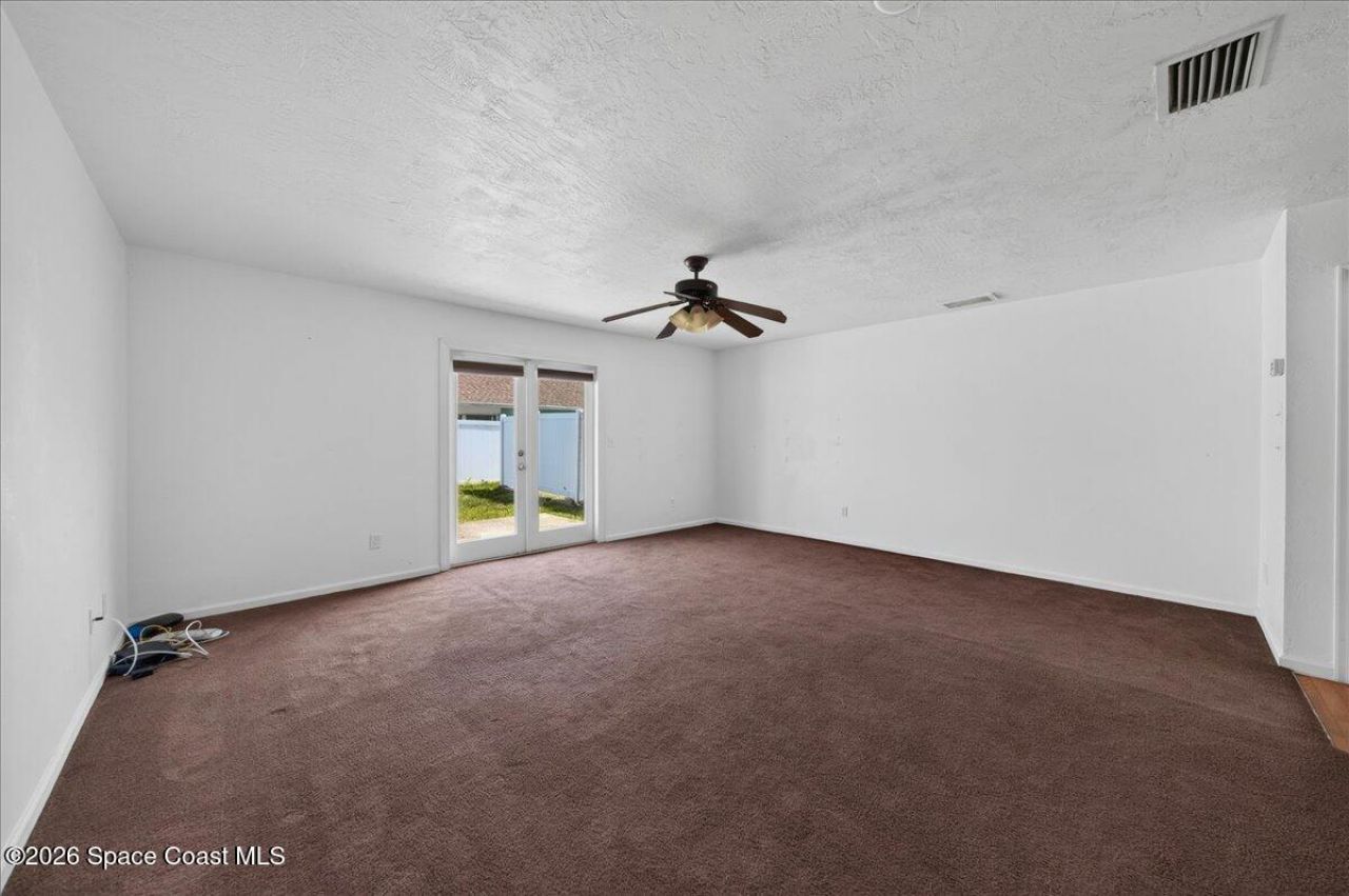 841 E 14th Avenue , New Smyrna Beach, FL 32169 Photo