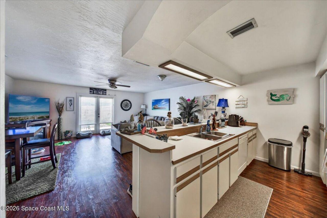 841 E 14th Avenue , New Smyrna Beach, FL 32169 Photo