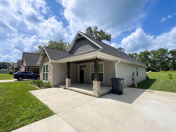 122 Mazie Dr , Lafayette, TN 37083