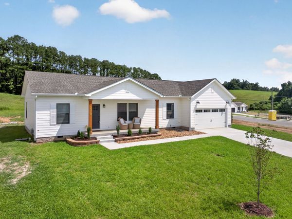 2510 River Ranch Dr , Cookeville, TN 38501
