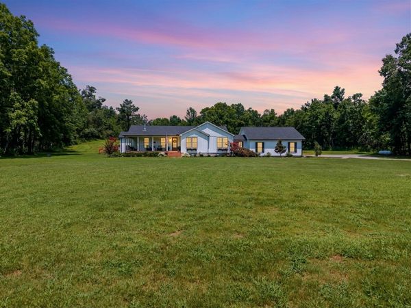 900 Ed Renfroe Cir , Bath Springs, TN 38311