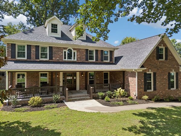 115 Laural Hill Dr , Smyrna, TN 37167