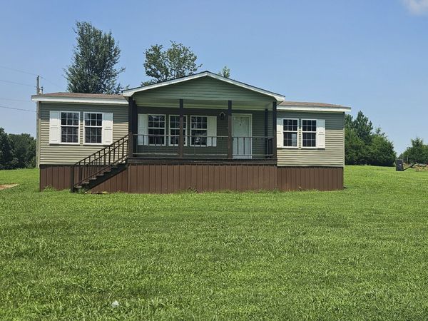 234 Howell Hill Rd , Fayetteville, TN 37334