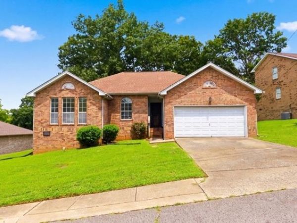 2961 Claymille Blvd, Nashville, TN 37207