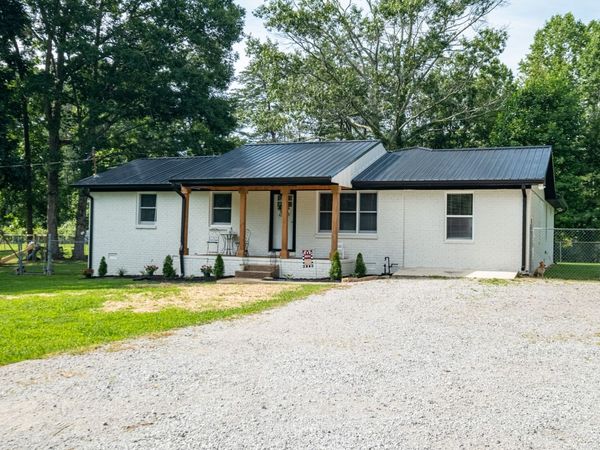 22 Oak Dr , Tracy City, TN 37387