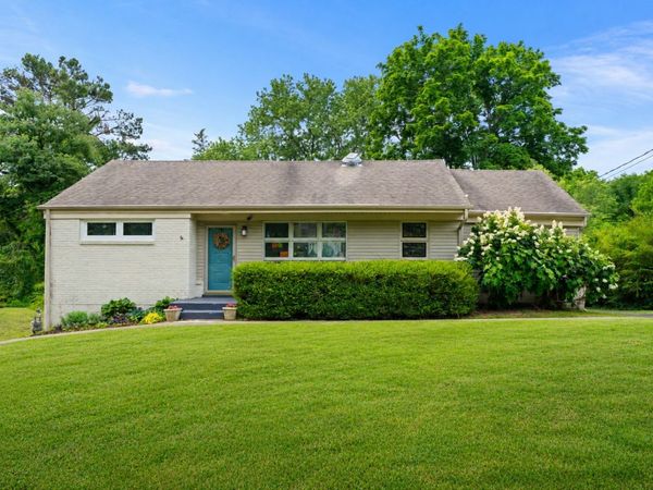 441 Coventry Dr , Nashville, TN 37211