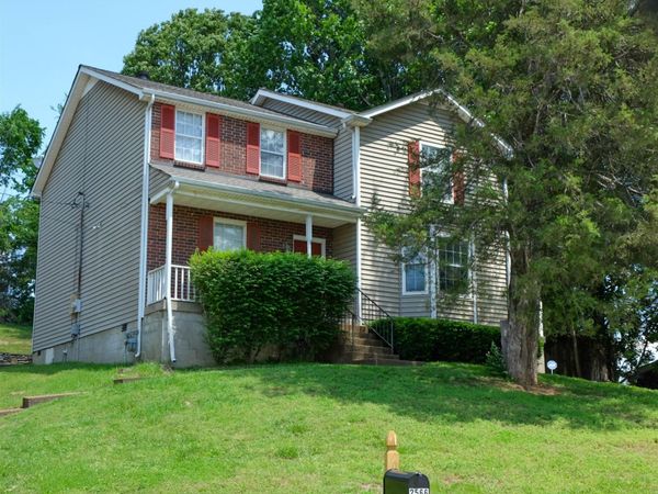 2568 Willowbranch Dr , Nashville, TN 37217