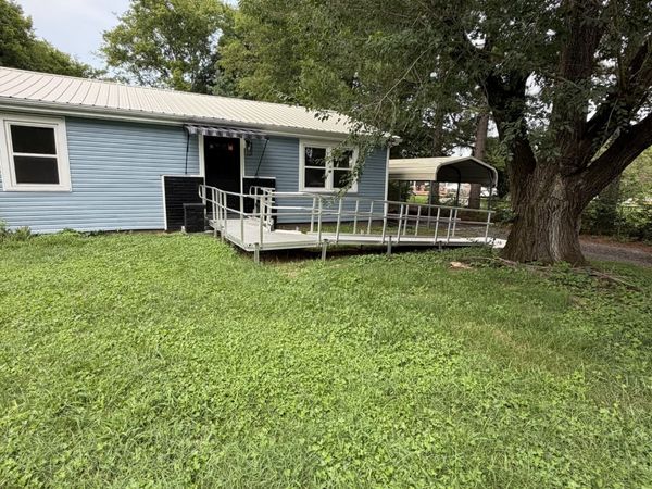 7204 Highway 76 W, Adams, TN 37010