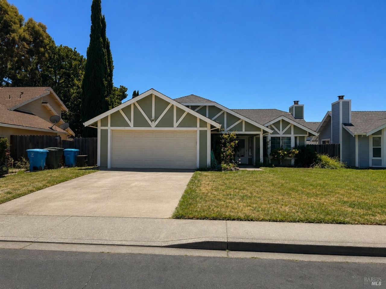 2168 California Drive, Vacaville, CA 95687 Main Photo