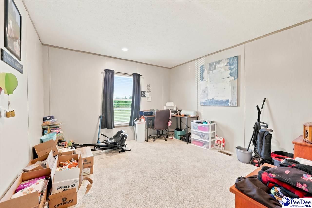 10072 Hardwick Rd Photo 27