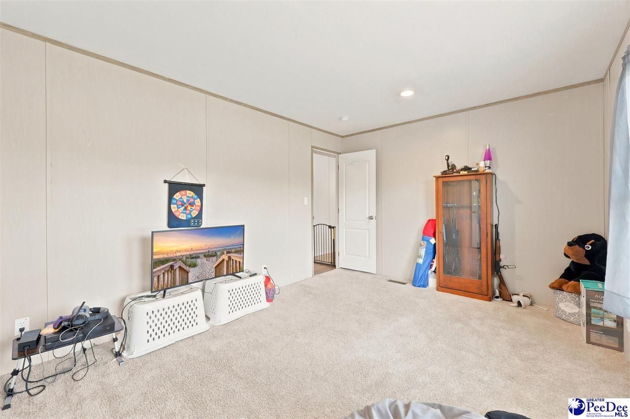 10072 Hardwick Rd Photo 28