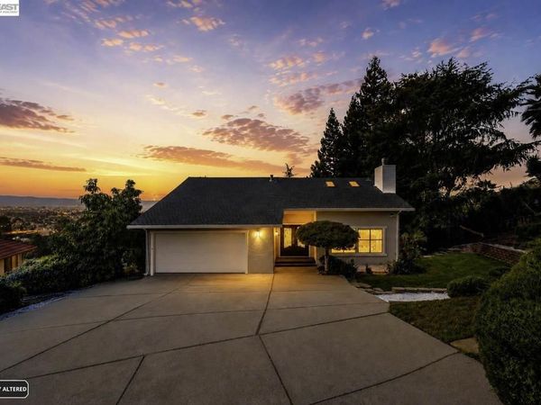 3981 Blue Gum Dr, San Jose, CA 95127