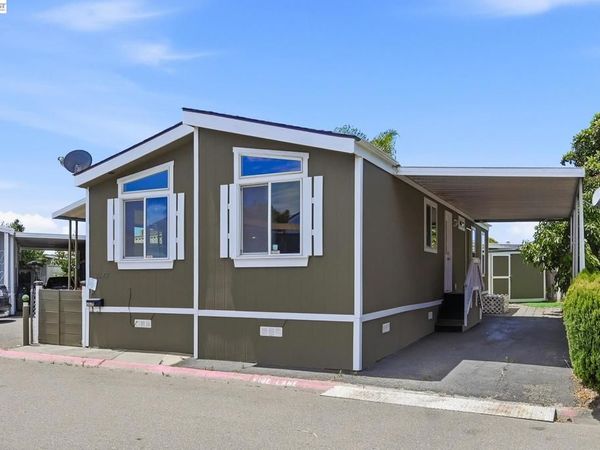 28957 Venus St, Hayward, CA 94544