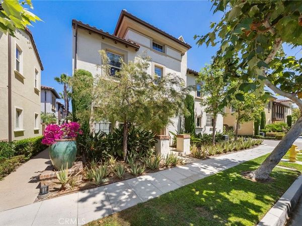 691 E Valencia Street, Anaheim, CA 92805