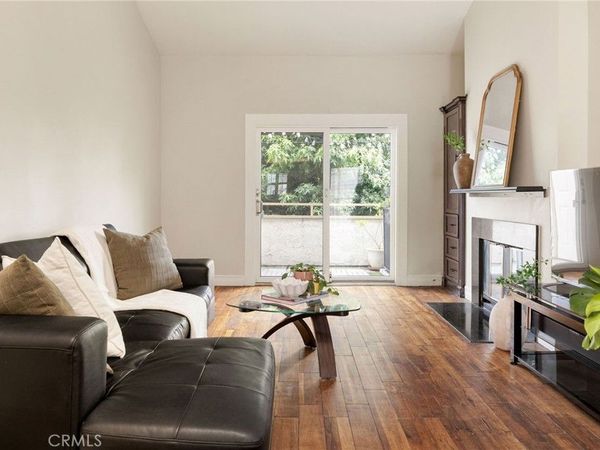 645 Chestnut, Long Beach, CA 90802