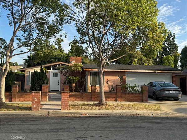 2128 W Larkspur, Orange, CA 92868