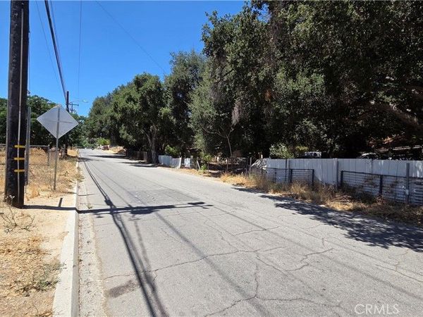 30323 San Martinez, Castaic, CA 91384