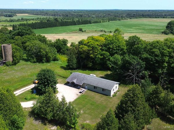 5580 LL Road, Fairbanks Twp, MI 49835