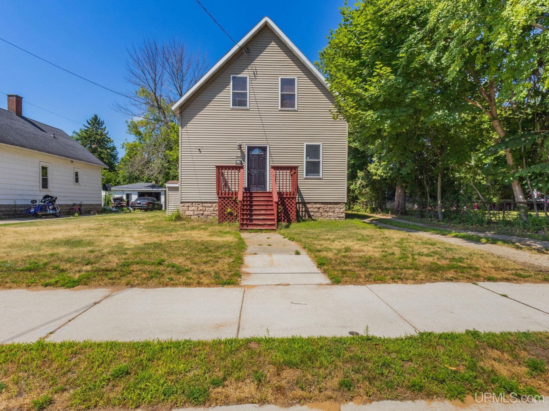 3505 13th Street, Menominee, MI 49858 Main Photo