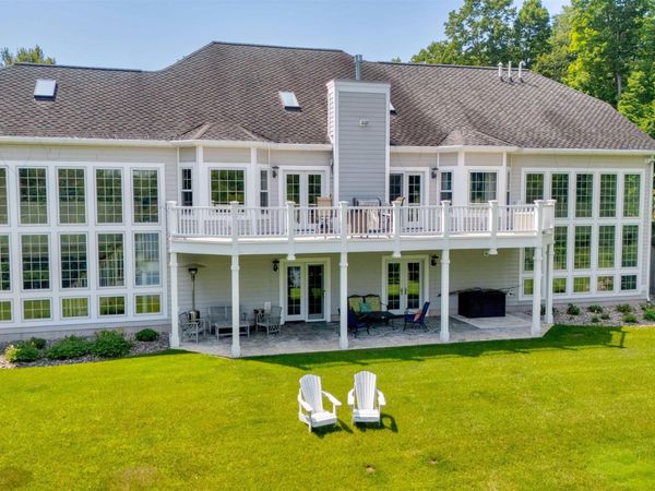7760 W Dodge Lake Road, Hiawatha Twp, MI 49854