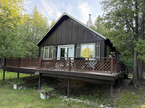 15780 12.75 LN. Road, Garden Twp, MI 49835