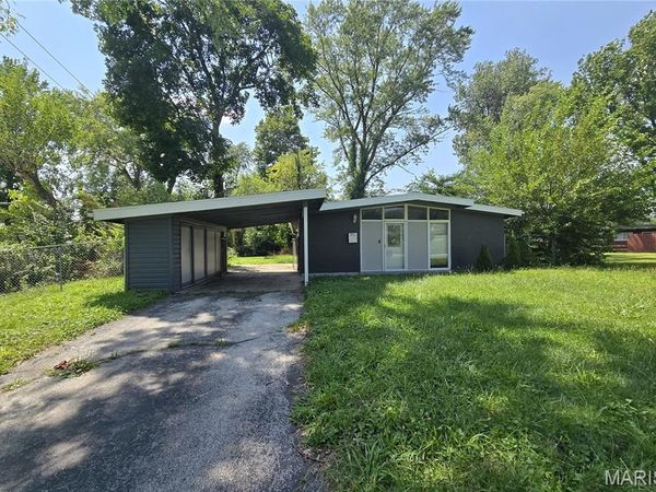 6551 January Avenue , Berkeley, MO 63134