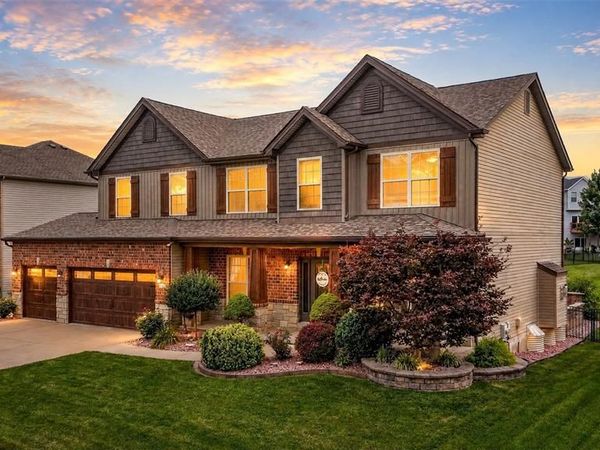 236 Victoria Park Avenue, Wentzville, MO 63385