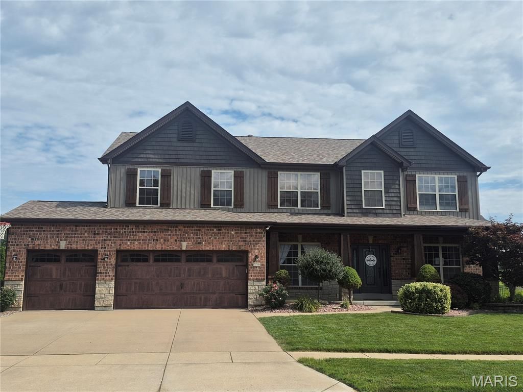 236 Victoria Park Avenue , Wentzville, MO 63385 Main Photo