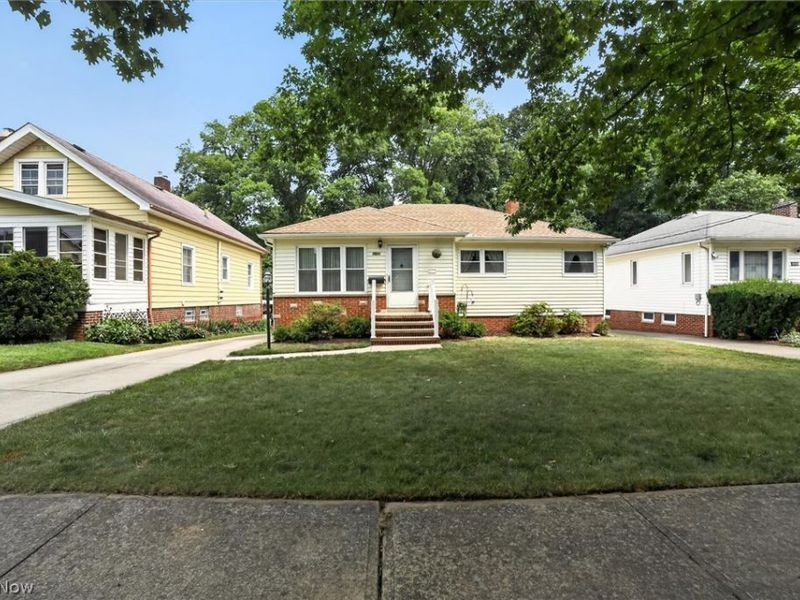 9180 Stonington Road , Parma Heights, OH 44130 Photo 2