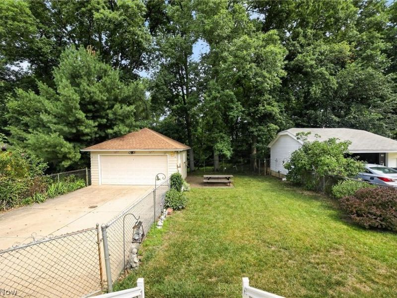 9180 Stonington Road , Parma Heights, OH 44130 Photo 37