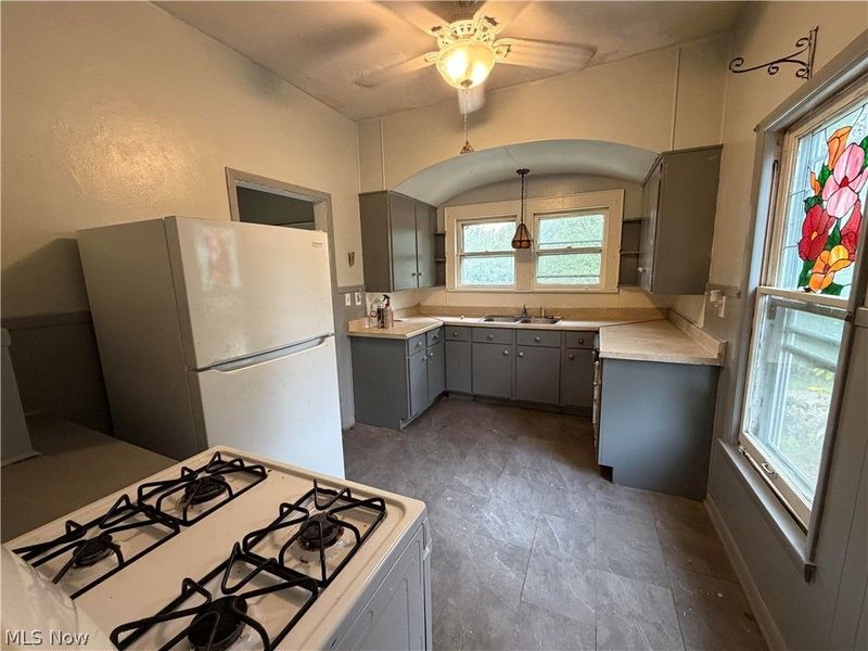 2048 Grafton Road , Elyria, OH 44035 Photo 7